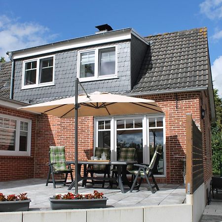 Apartamento Tant Berta'S Huus Krummhörn Exterior foto
